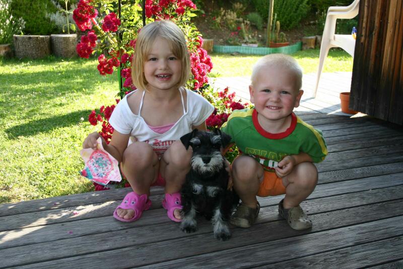 Freddy mit seinen Kindern-18.7.2010